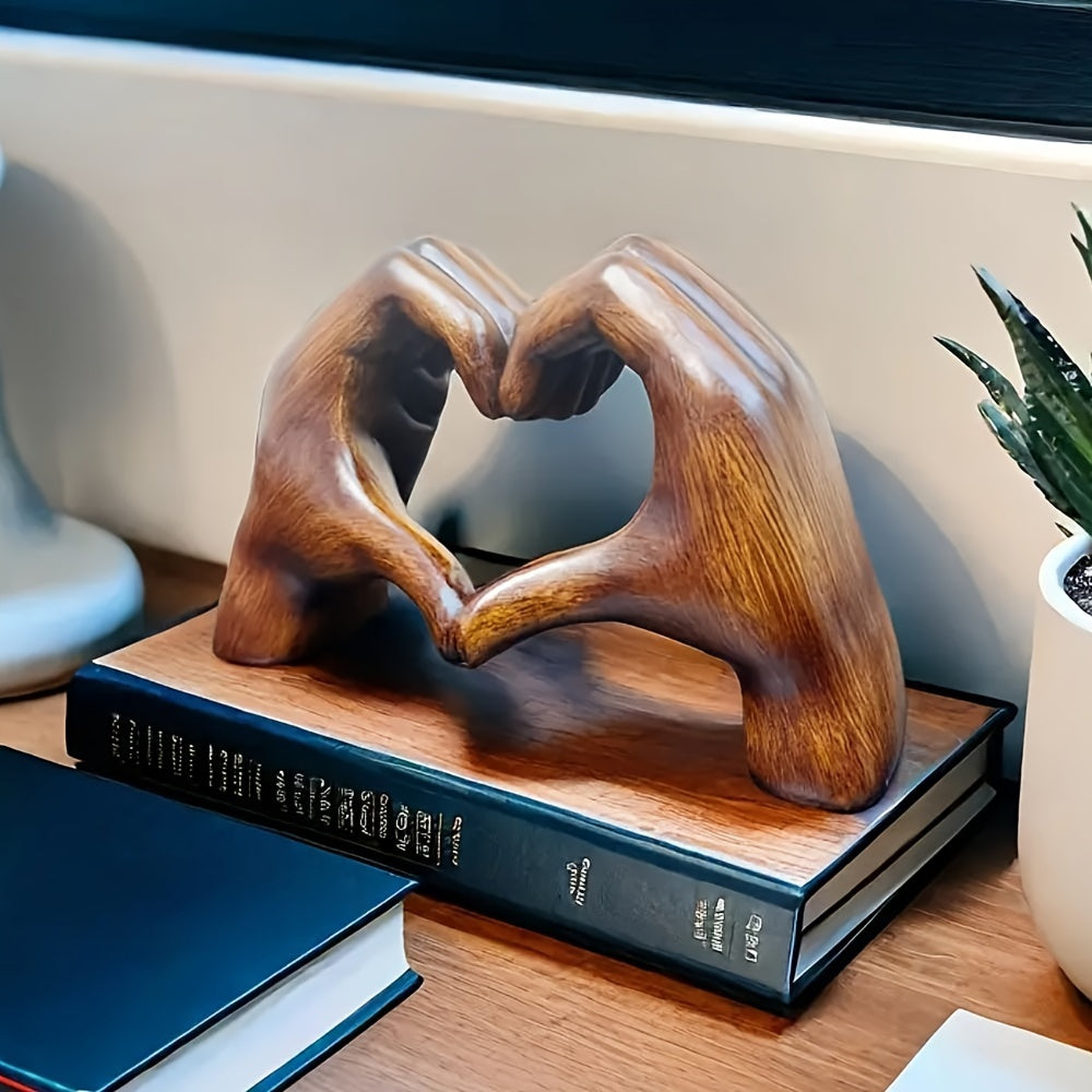 L&B® - Resin Heart Hands Sculpture